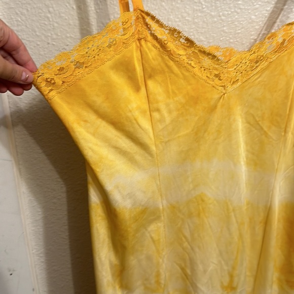 Vintage yellow tie-dye slip sundress - Picture 2 of 7